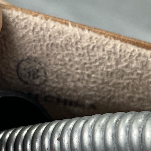 Aldo Women's Brown Leather Slip On Ballet Flats Size EU 38 US 7.5 - Picture 5 of 8